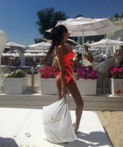 Индивидуалка Аделичка