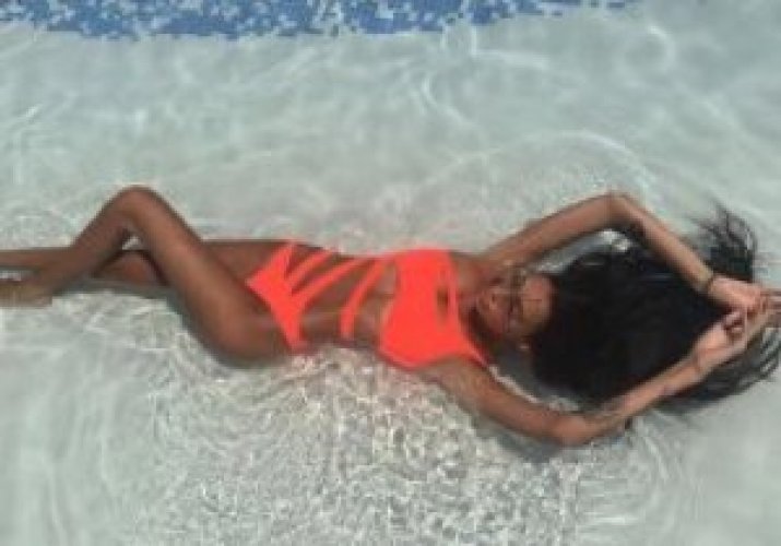 Индивидуалка Аделичка