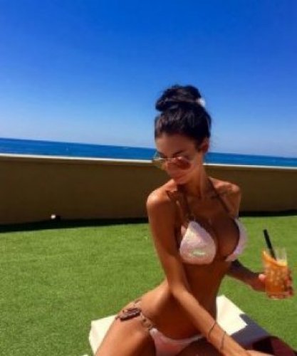 Индивидуалка Аделичка